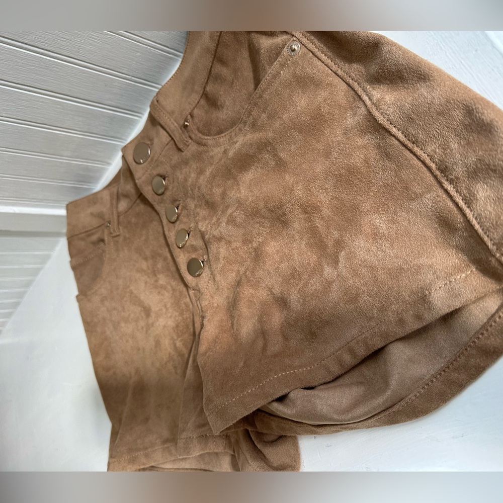 Polyester shorts camel colored